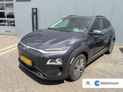 Hyundai Kona Electric - EV Premium 64 kWh 204pk | Climate | Camera | Cruise controle adaptief | Lichtmetalen velge