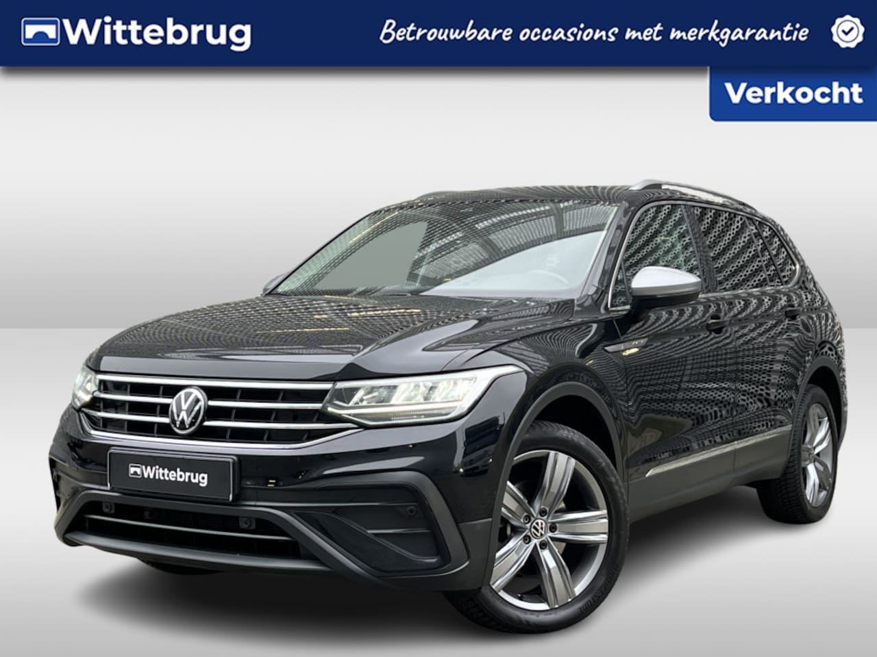 Volkswagen Tiguan - 1.5 TSI Life Business / 7 Persoons / Digitale Cockpit / Trekhaak / Achteruitrijcamera / Pa - AutoWereld.nl