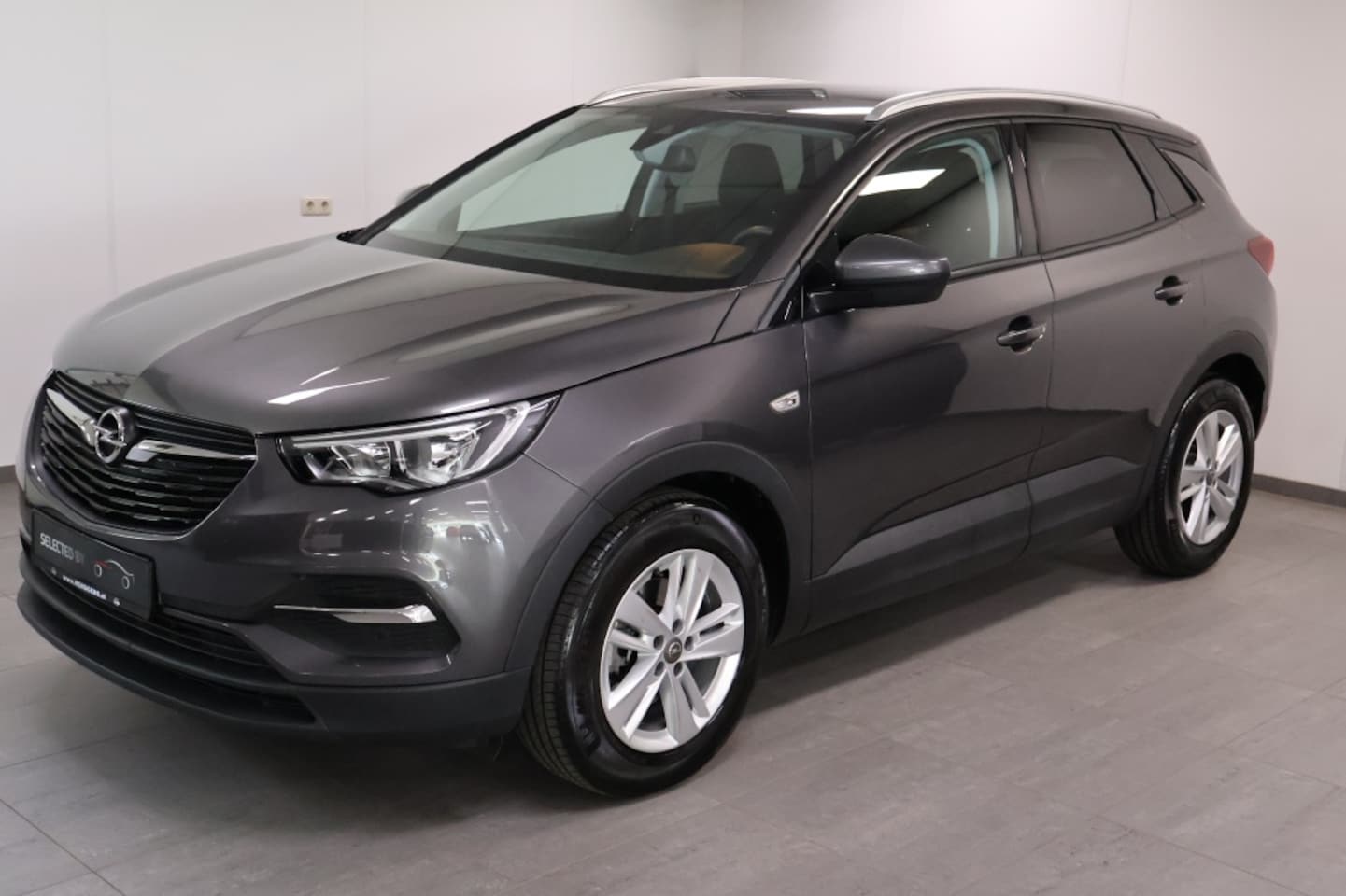 Opel Grandland X - 1.2 Turbo Business + | Nieuwe Banden & D-Riem - AutoWereld.nl