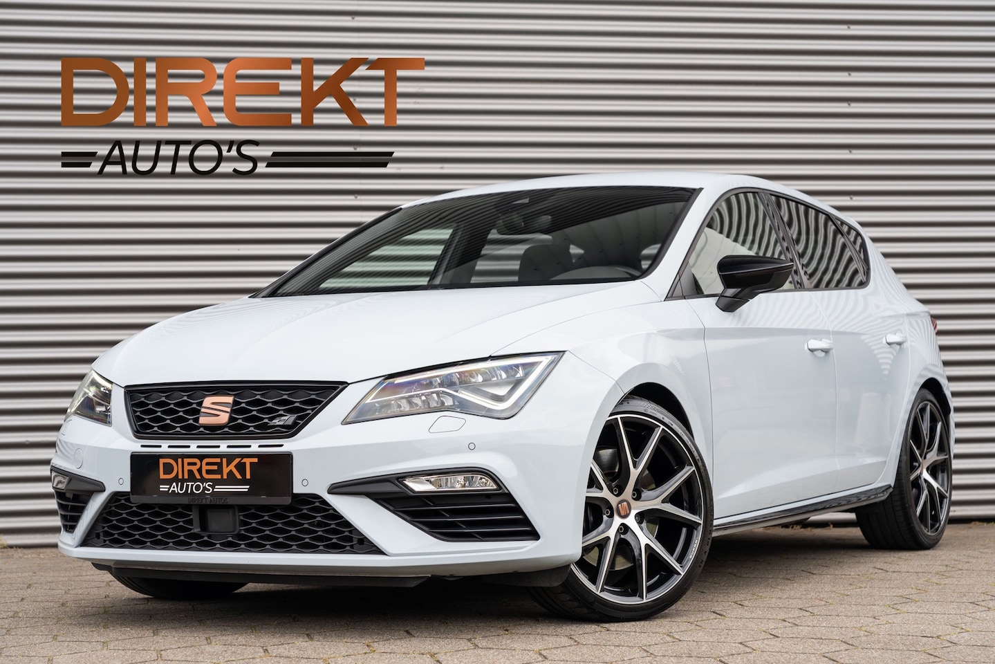 SEAT Leon - 2.0 TSI CUPRA BEATS CAMERA KEYLESS DYNAMIC GREY - AutoWereld.nl