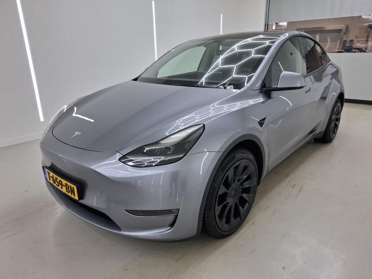 Tesla Model Y - Long Range AWD 351pk AMD RYZEN 91.9% SoH [ TREKHAAK+ AUTOPILOT+20 INCH+PREMIUM AUDIO ] - AutoWereld.nl