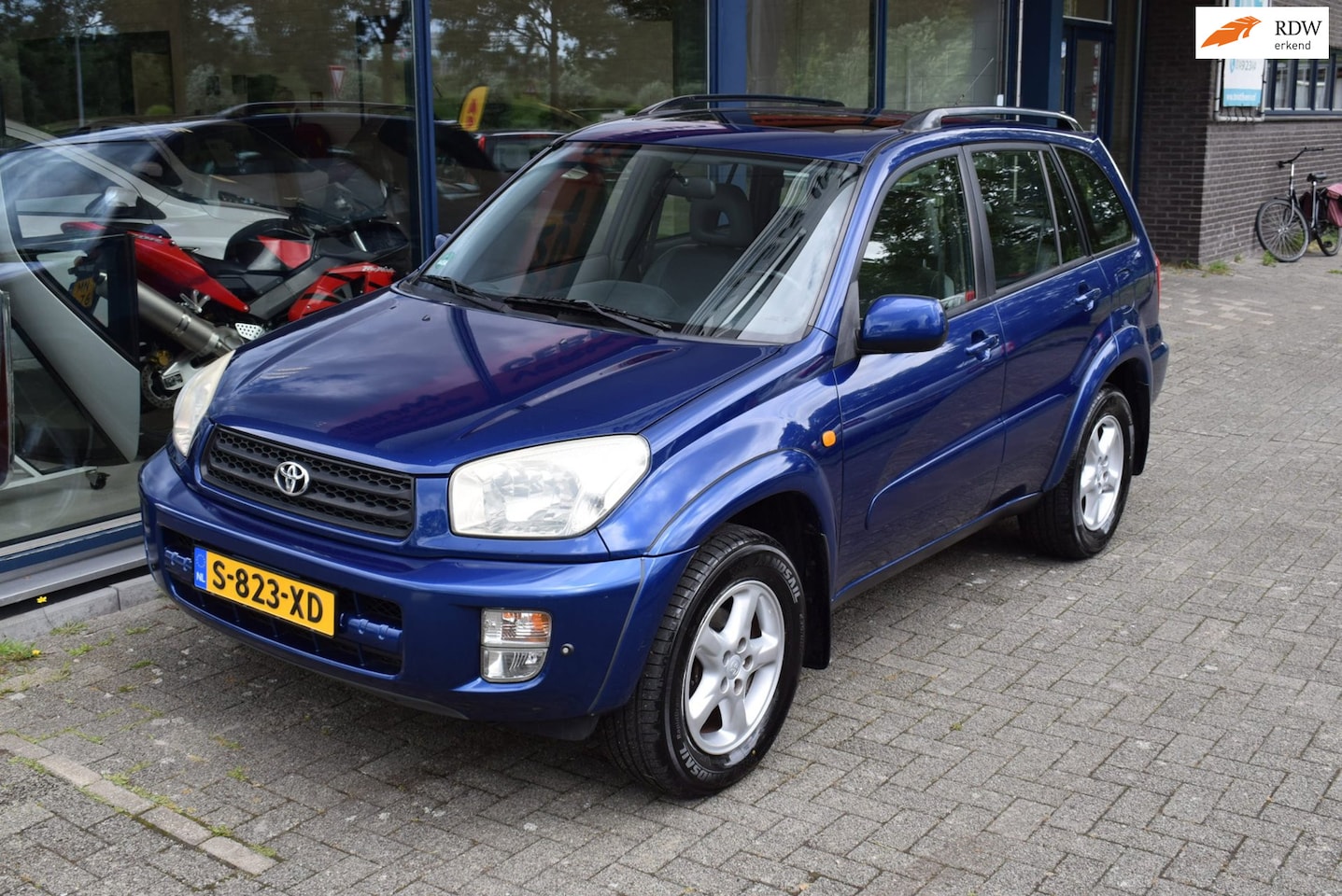 Toyota RAV4 - 2.0-16V VVT-i Luna AUTOMAAT 4WD - AutoWereld.nl