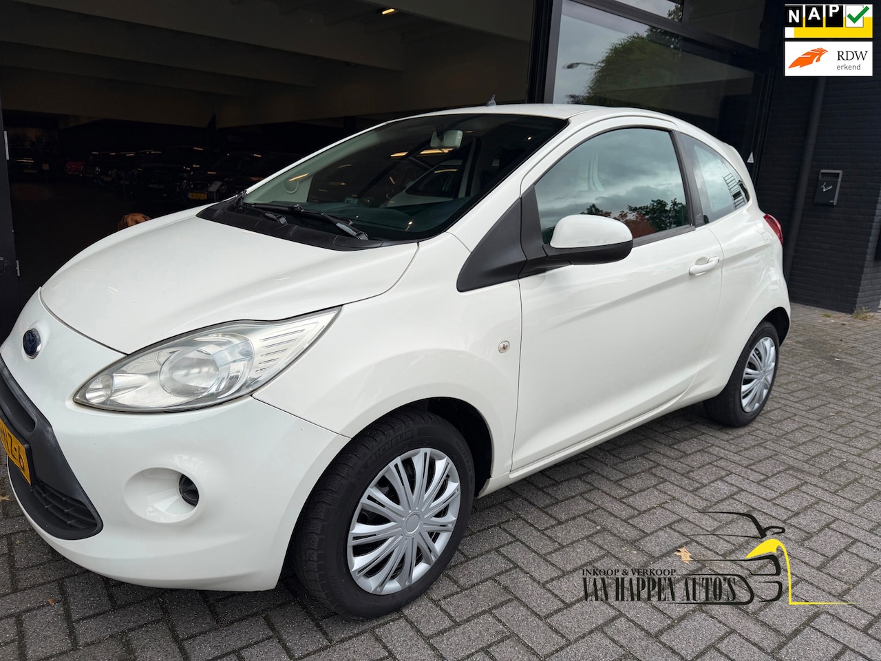 Ford Ka - 1.2 Comfort start/stop / apk 6-2027 - AutoWereld.nl