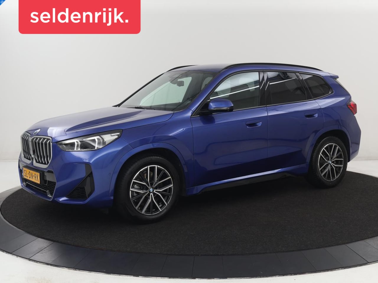 BMW X1 - xDrive23i M Sport | Head-Up | Adaptieve Cruise | Trekhaak | Leder | 360 camera | Stoelverw - AutoWereld.nl
