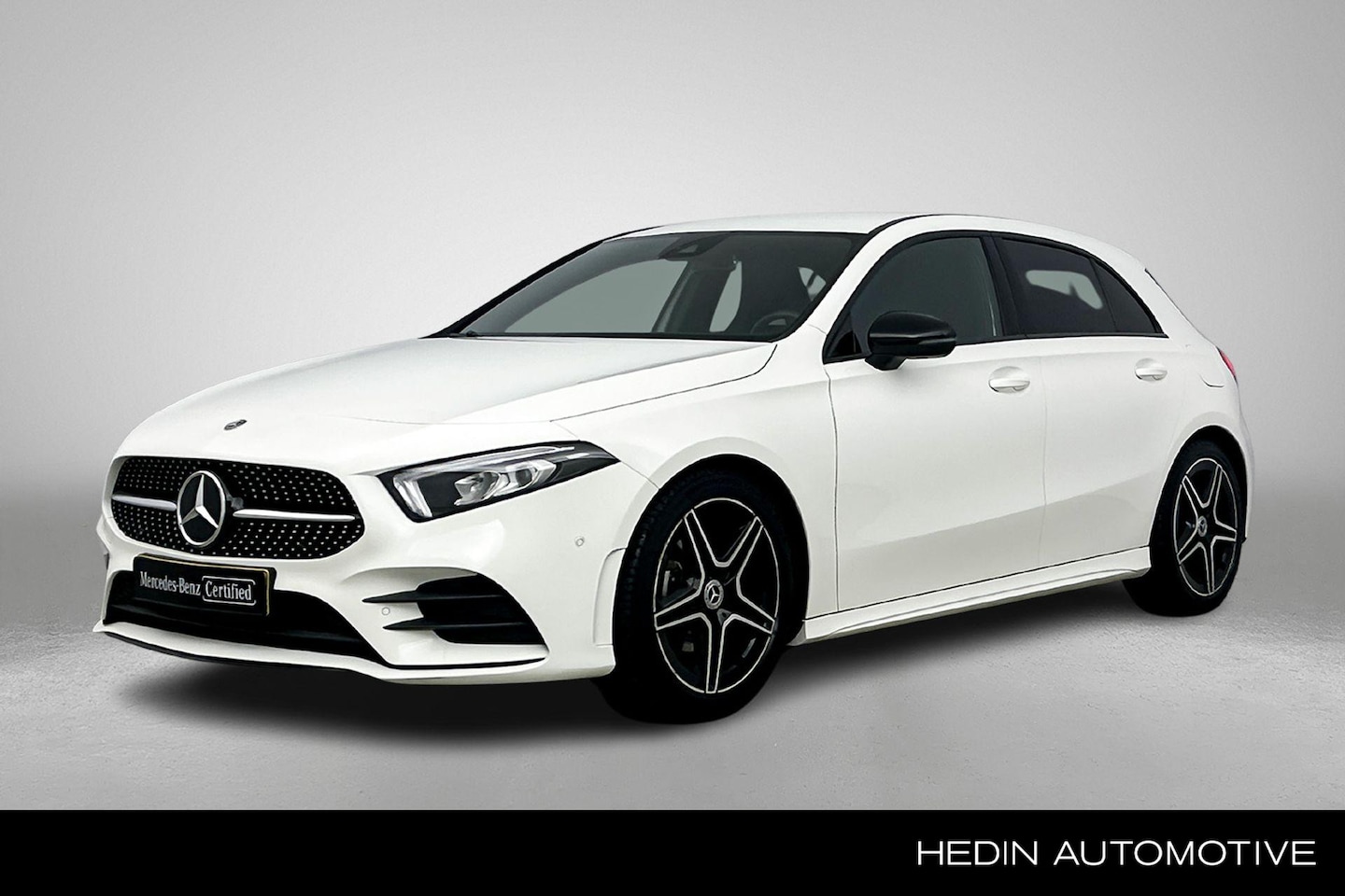 Mercedes-Benz A-klasse - A 180 Automaat Business Solution AMG | Advantage Pakket | Nightpakket | LED | Stoelverwarm - AutoWereld.nl