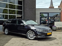 Volkswagen Passat Variant - 1.4 TSI PHEV GTE Business Premium | Zwenkbare trekhaak | Camera | Massagestoel | App conne