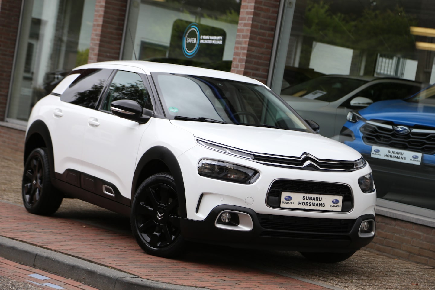 Citroën C4 Cactus - 1.2 PureTech Shine Navi Camera - AutoWereld.nl