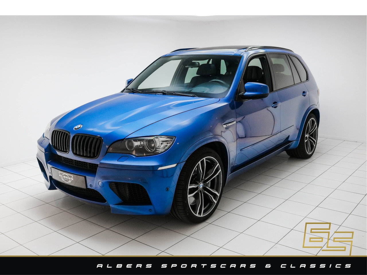 BMW X5M - 4.4i V8 Full options - 2 owners / 1st paint - M-Performance - Soft Close - Head-up - AutoWereld.nl