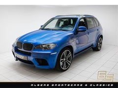 BMW X5M - 4.4i V8 Full options - 2 owners / 1st paint - M-Performance - Soft Close - Head-up