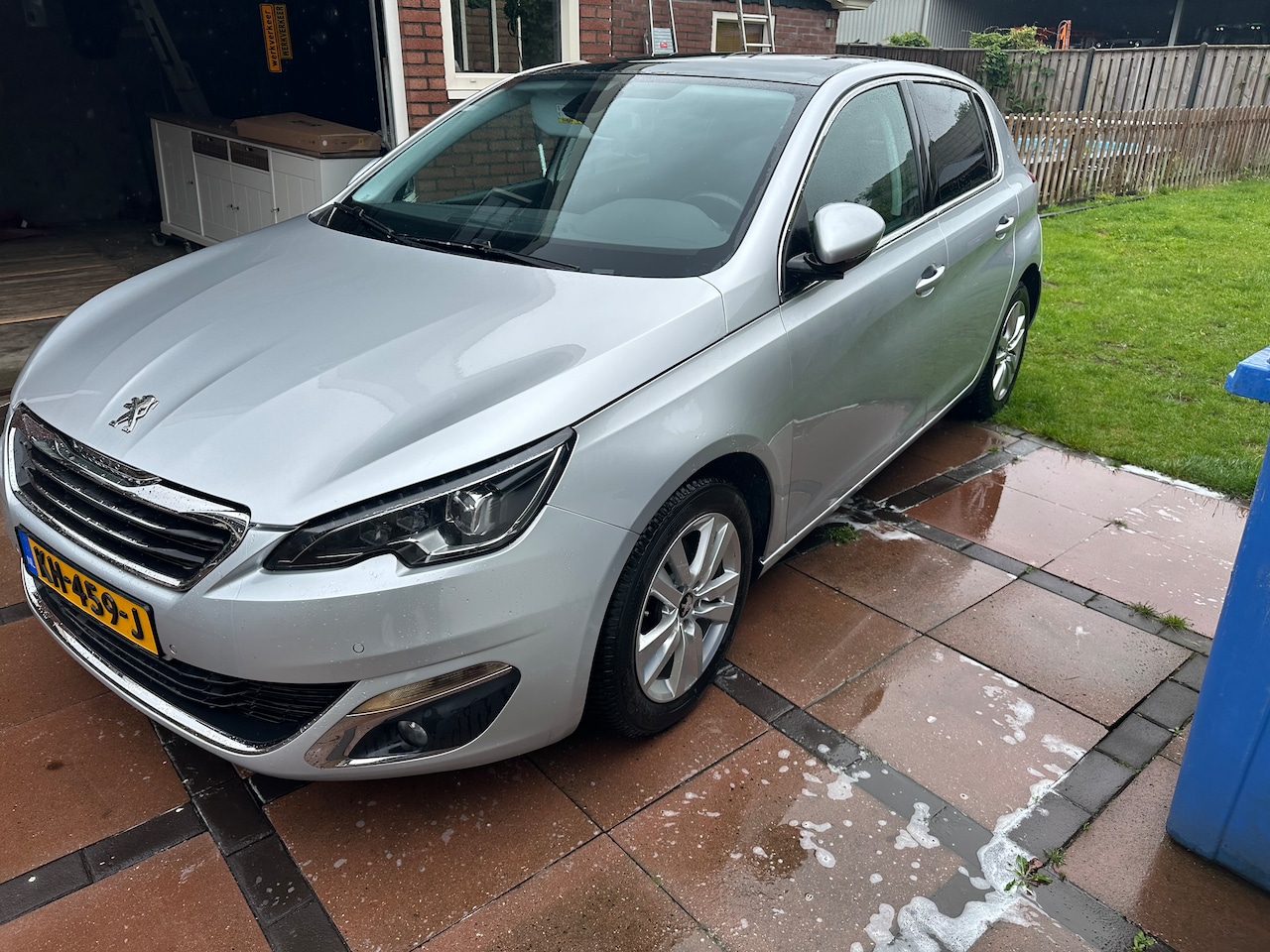 Peugeot 308 - 1.2 PureTech Blue Lease Premium 130 pk 6 bak - AutoWereld.nl