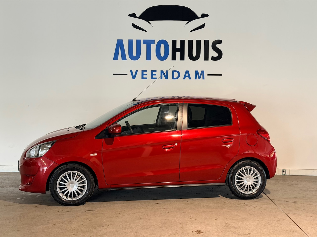 Mitsubishi Space Star - 1.2 Invite AUTOMAAT - AutoWereld.nl
