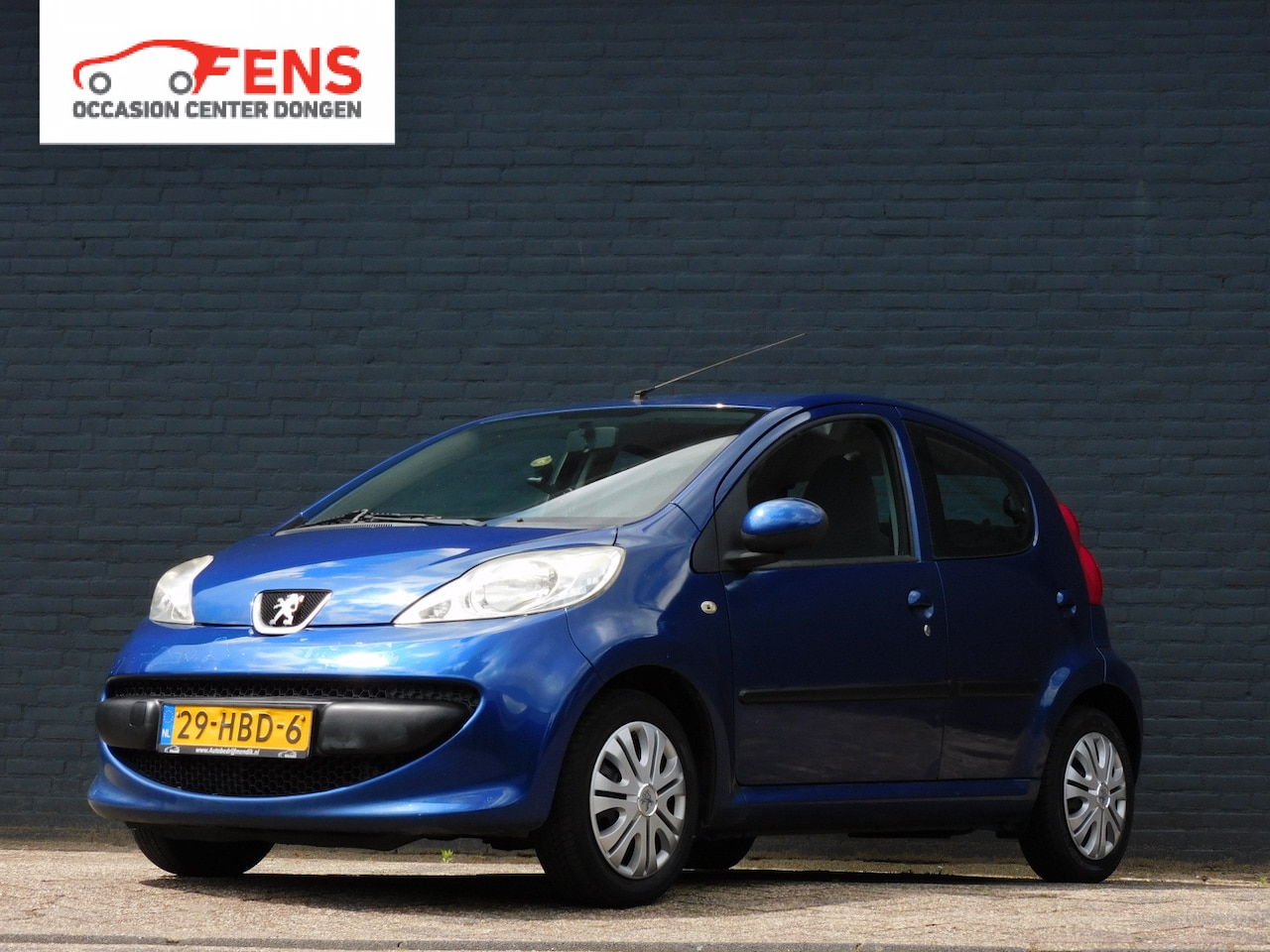 Peugeot 107 - 1.0-12V XS 4 SEIZOENEN BANDEN! AIRCO! C.V. AFSTANDSBEDIENING! - AutoWereld.nl