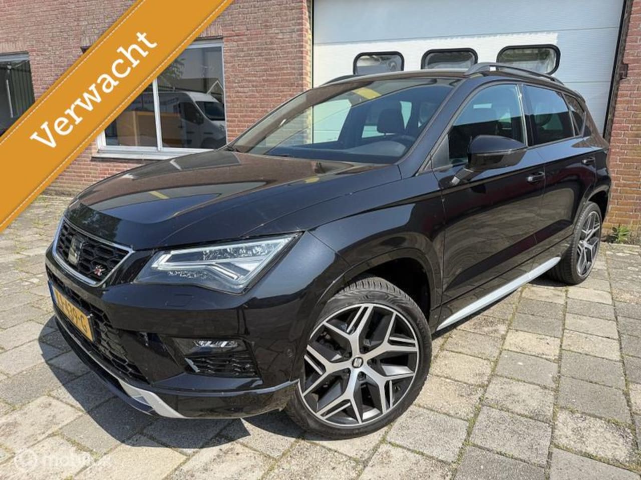 SEAT Ateca - 1.5 TSI FR Bsns Intense Virtual-CP/Leder/Trekaak/Beats/NAP - AutoWereld.nl