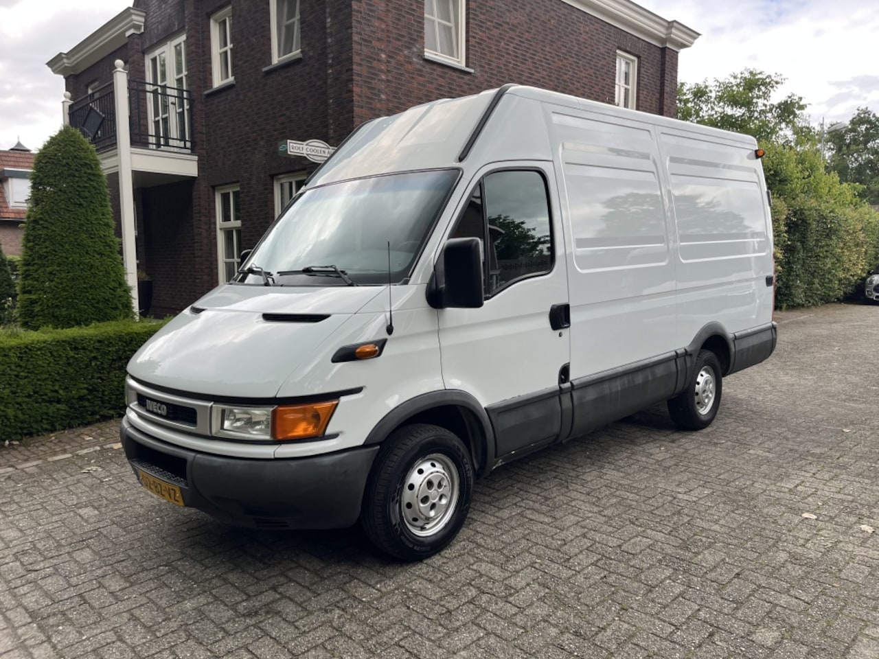 Iveco Daily - 35 S 10V 330 H2 35S10V 330 H2 - AutoWereld.nl