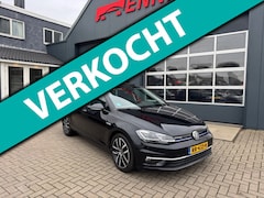 Volkswagen Golf - 1.5 TSI Highline / Pano / ACC / Massage / Camera / Trekhaak / NL Auto met NAP