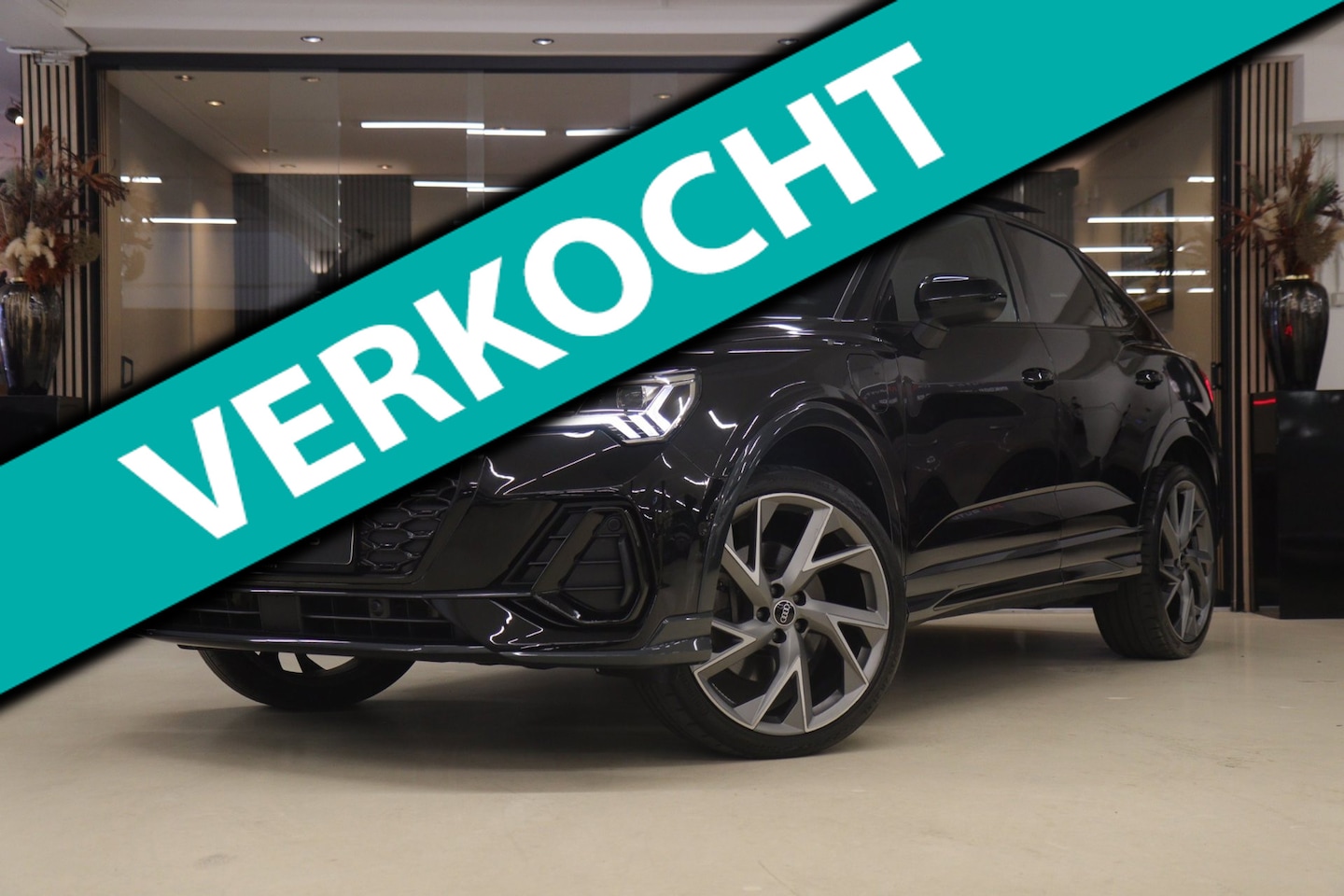 Audi Q3 Sportback - 45 TFSI e 3X S-Line PANO/CAM/BLINDE/ACC/MEM/VOL - AutoWereld.nl