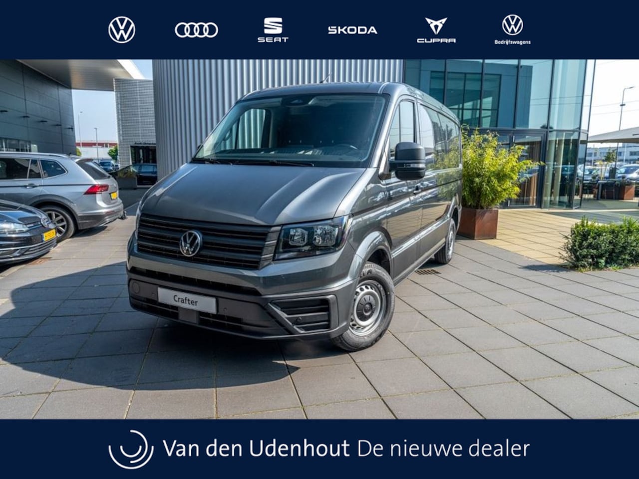 Volkswagen Crafter - GP L3H2 2.0 TDI 140pk 3.5T Trendline / Direct leverbaar /BPM-vrij - AutoWereld.nl