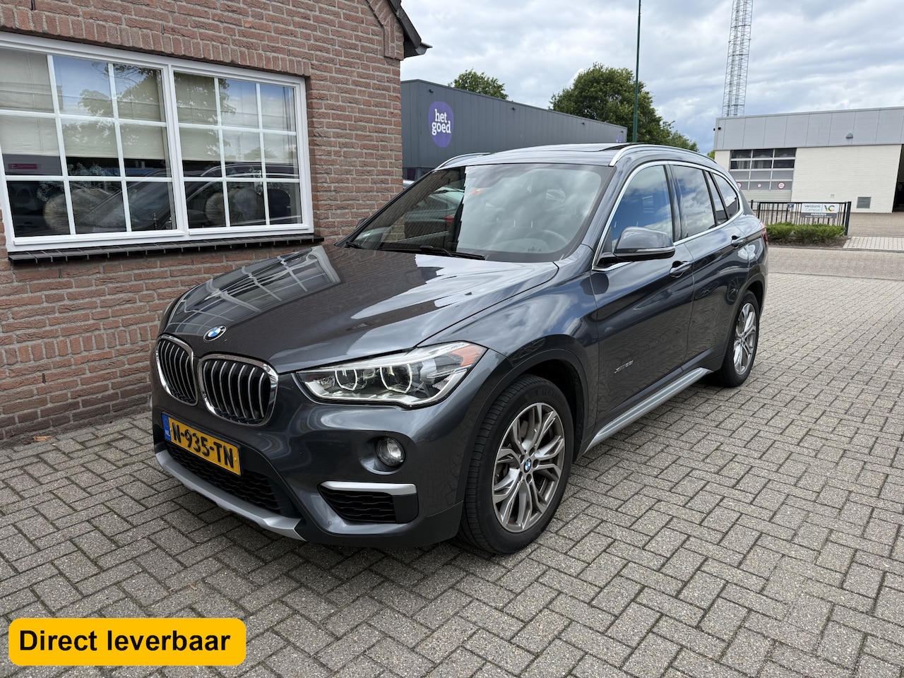 BMW X1 - xDrive25i Aut. 231pk Panoramadak Head-Up Keyless - AutoWereld.nl
