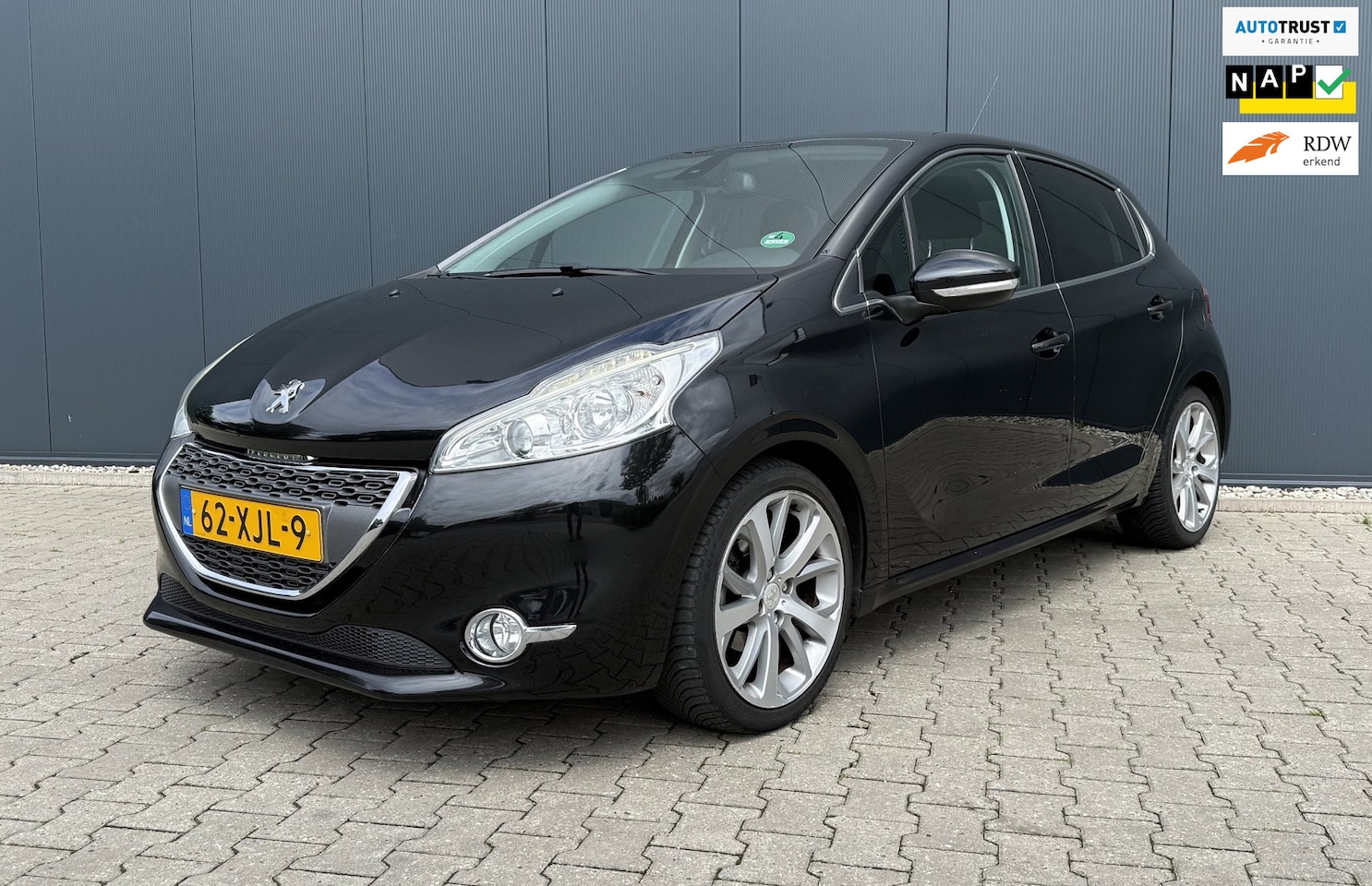 Peugeot 208 - 1.4 VTi Allure Airco Cruise Navi PDC APK NAP - AutoWereld.nl