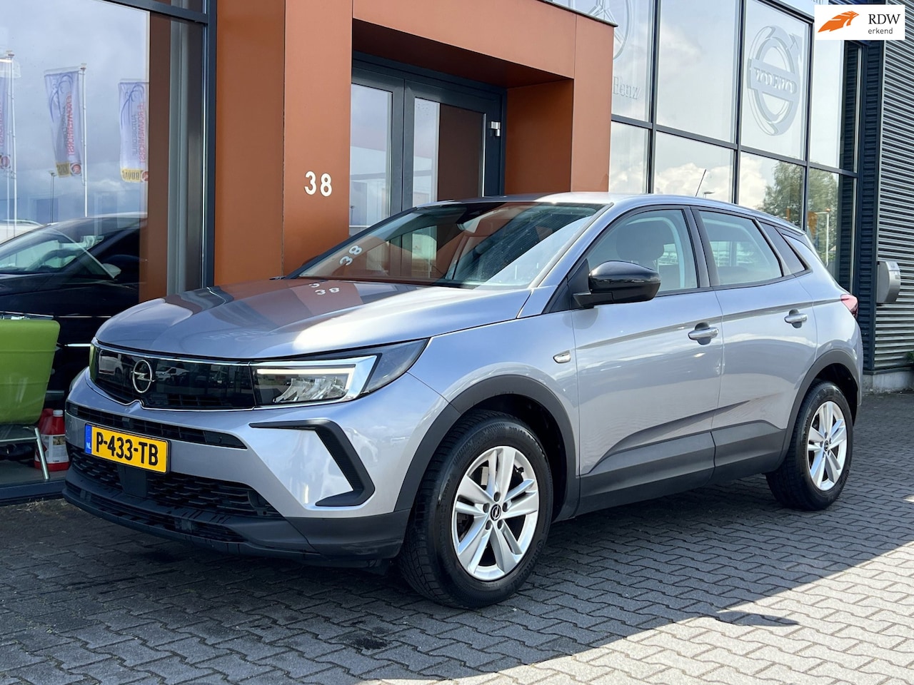 Opel Grandland X - 1.5CDTi automaat|Carplay|Trekhaak|Cruise - AutoWereld.nl