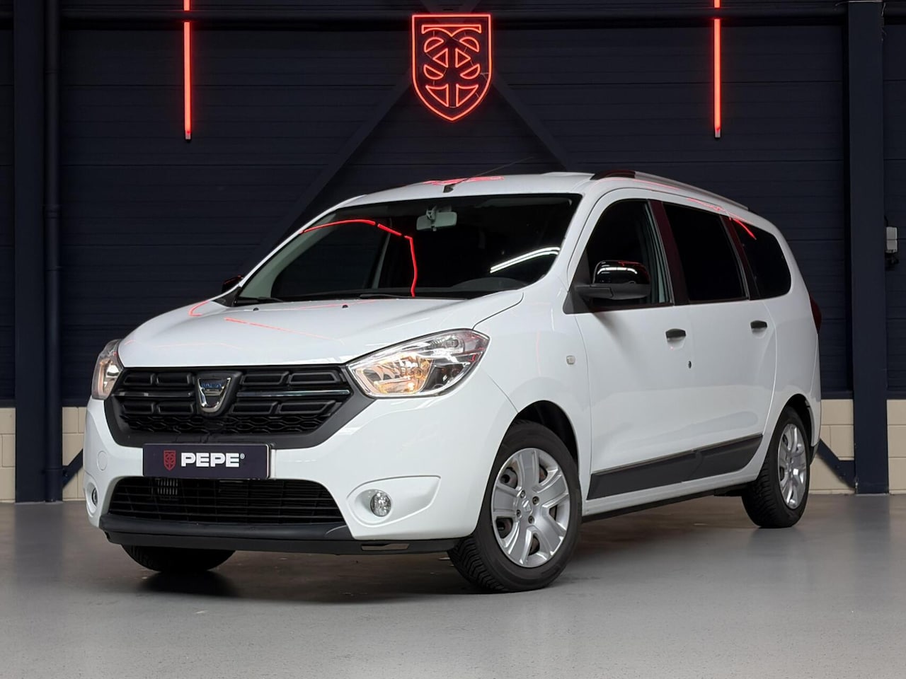 Dacia Lodgy - 1.3 TCe Essential 7p. |CRUISE|BLUETOOTH|AIRCO - AutoWereld.nl