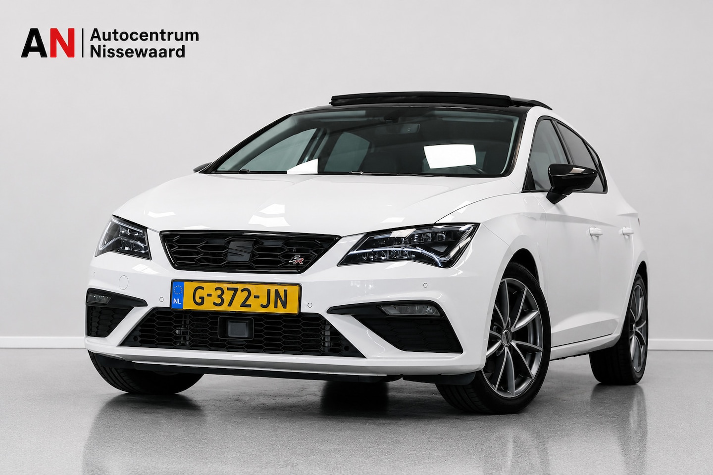 SEAT Leon - 1.5 TSI FR Ultimate Edition Black |Carplay|Pano - AutoWereld.nl