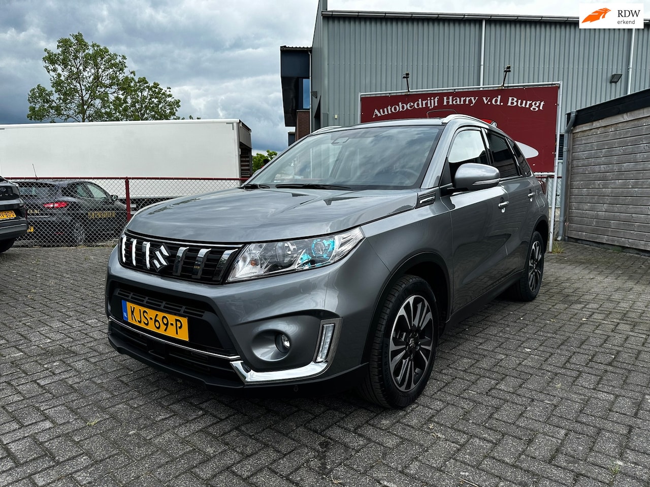 Suzuki Vitara - 1.4 Boosterjet Stijl Automaat | Panorama | Camera | Navigatie - AutoWereld.nl