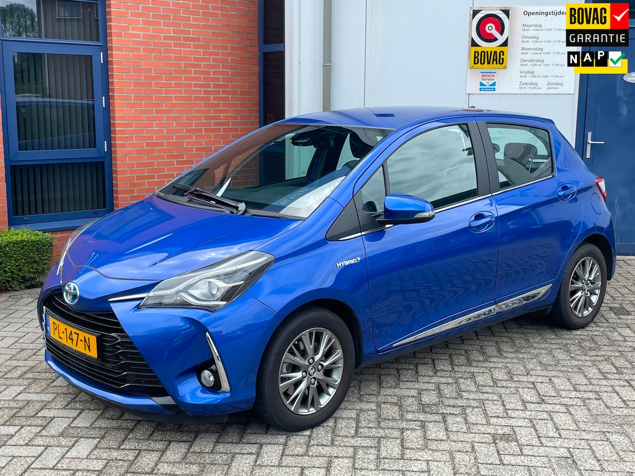 Toyota Yaris - 1.5 Hybrid Executive 1.5 Hybrid Executive - AutoWereld.nl