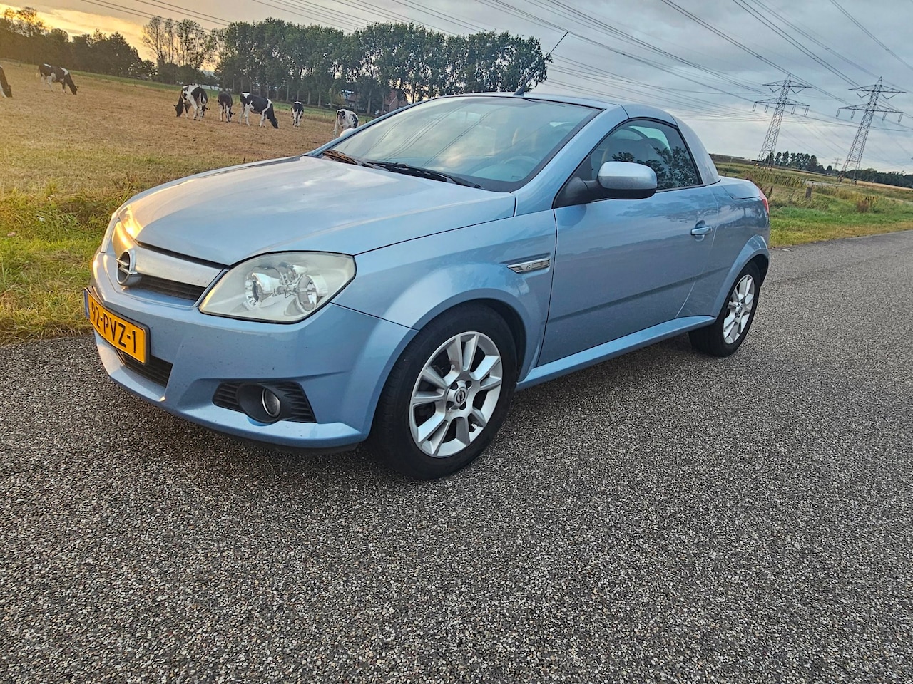 Opel Tigra TwinTop - 1.4-16V Sport 1.4-16V Sport - AutoWereld.nl