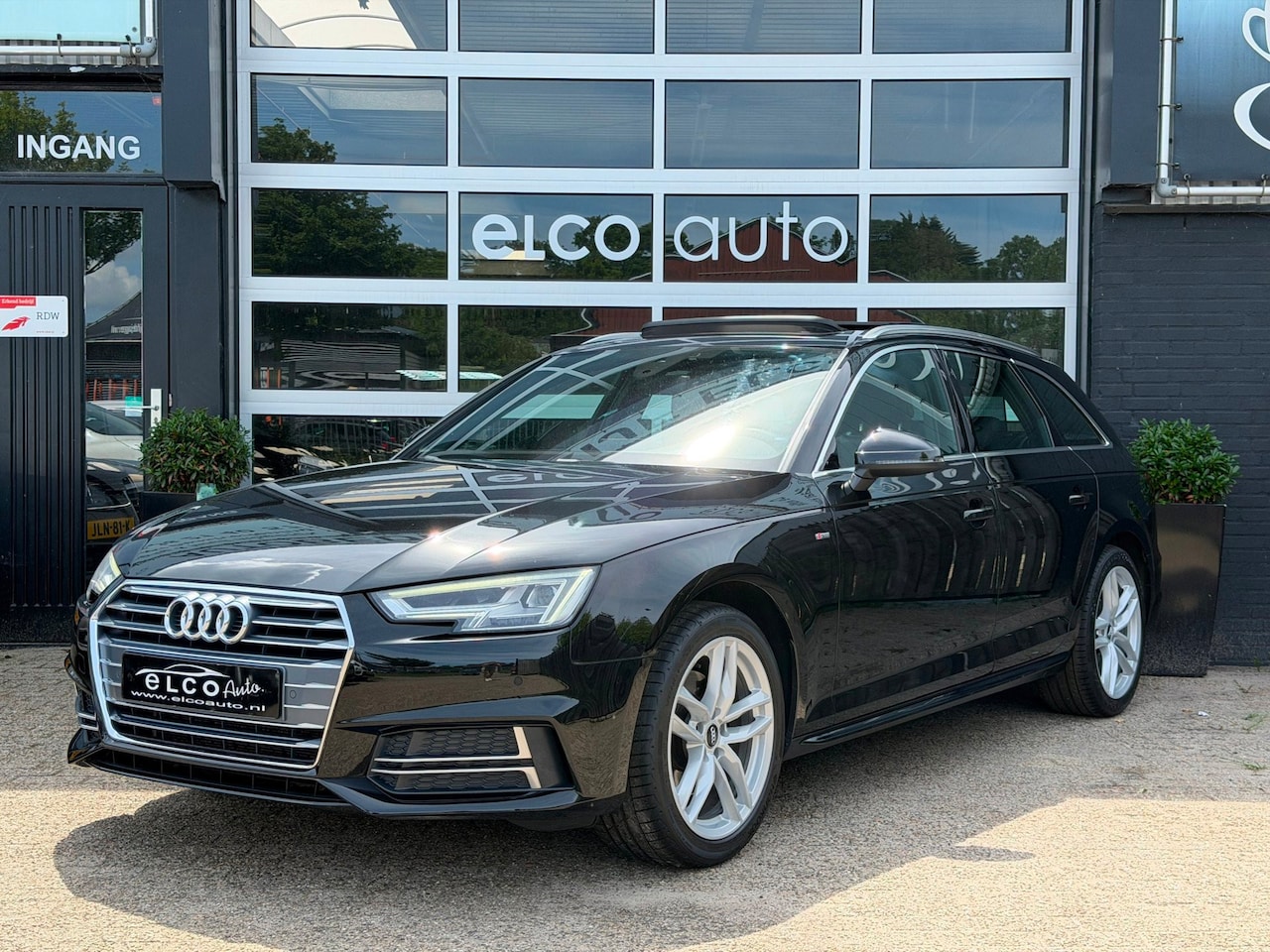 Audi A4 Avant - 1.4 TFSI 150pk Sport S line black edition / Pano - AutoWereld.nl