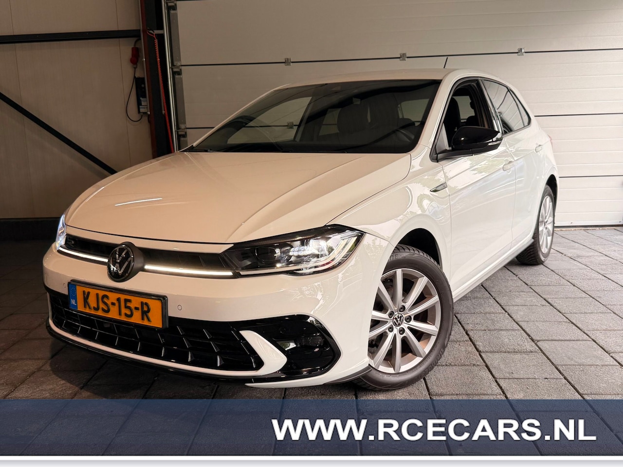 Volkswagen Polo - 1.0 TSI R-Line Business Virtual ACC Carplay Stoelverw Camera Clima - AutoWereld.nl