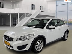 Volvo C30 - 1.6 D2 Kinetic NAVI PSENSOR CRUISE TREKHAAK 2 X SLEUTELS