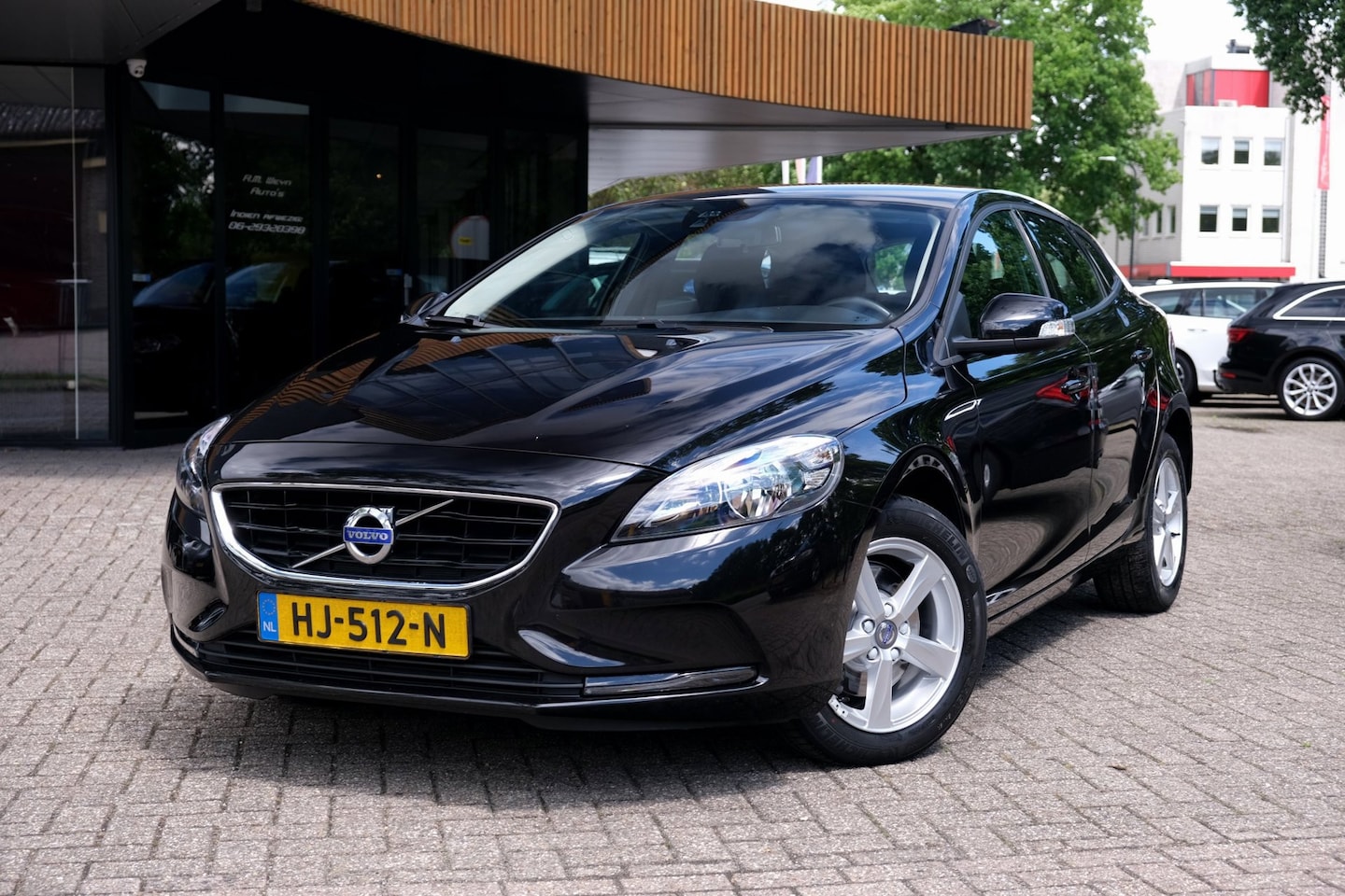 Volvo V40 - 2.0 T2 Momentum|N.A.P.|Uniek!|Trekhaak|Origineel NL|Clima|Cruise - AutoWereld.nl