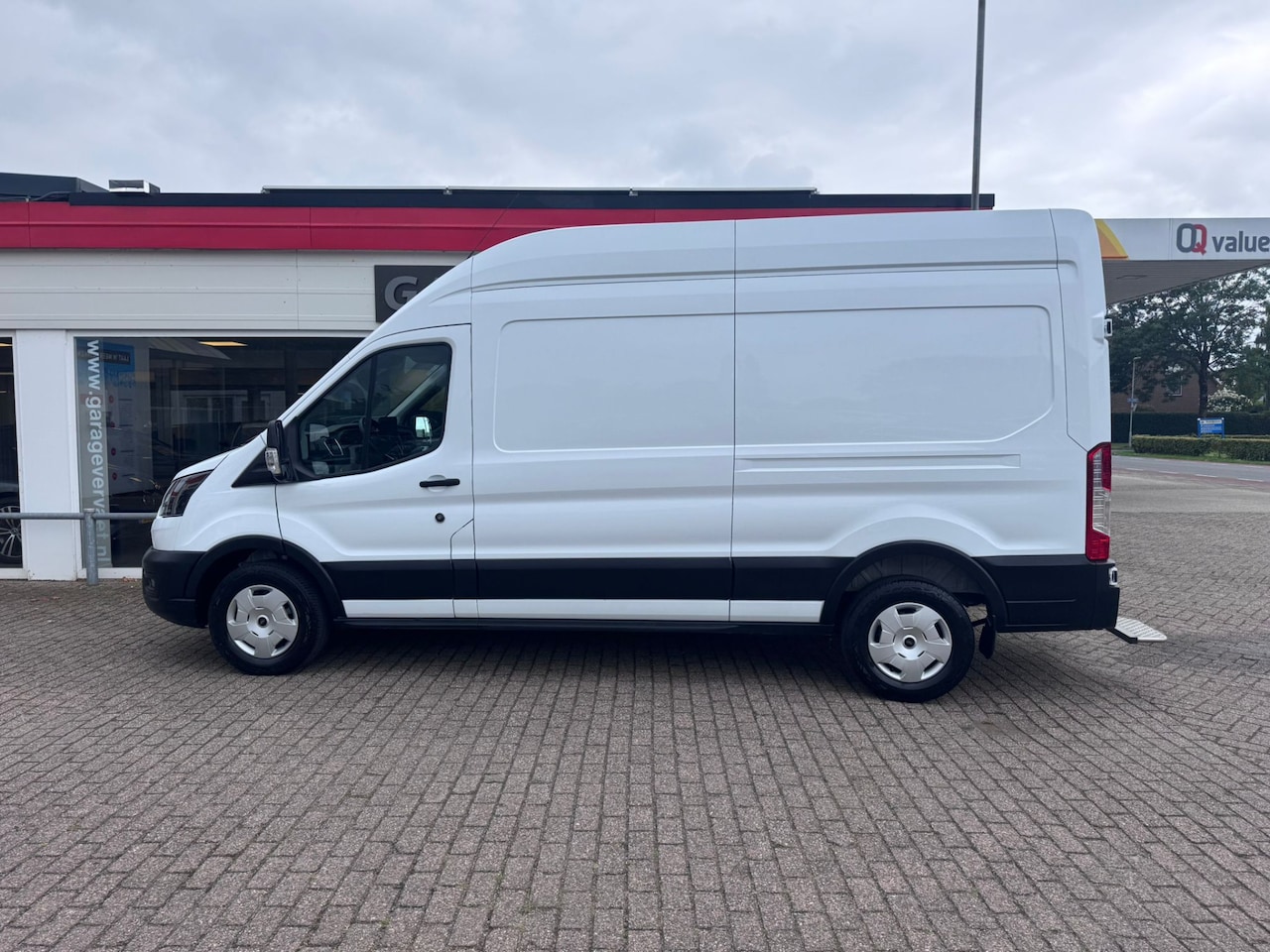 Ford Transit - 350 2.0 TDCI L3H2 Trend RWD 350 2.0 TDCI L3H2 Trend RWD - AutoWereld.nl