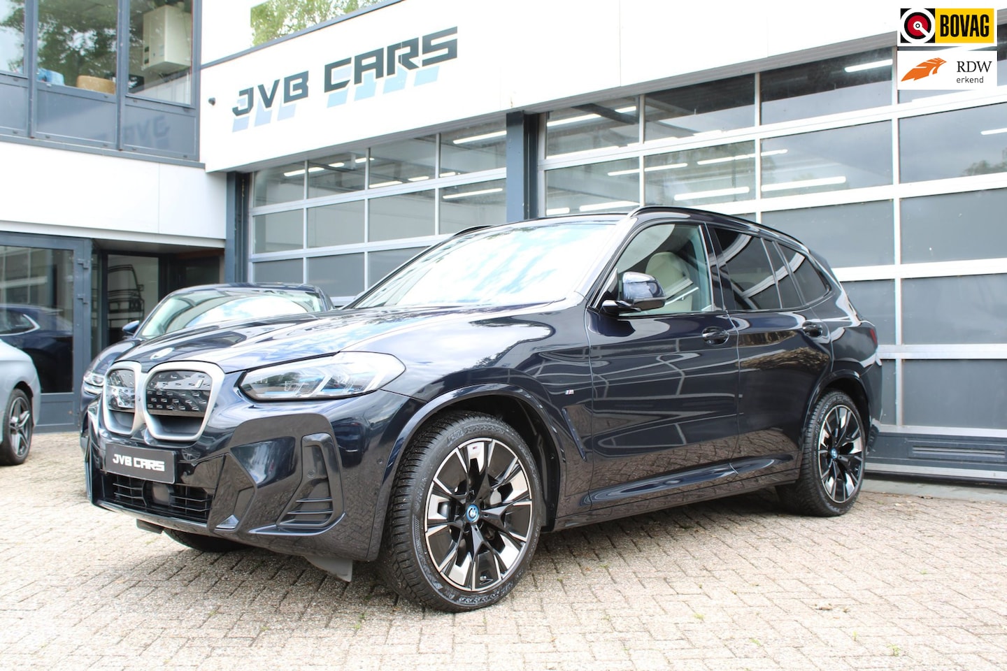 BMW iX3 - High Executive 80 kWh - AutoWereld.nl