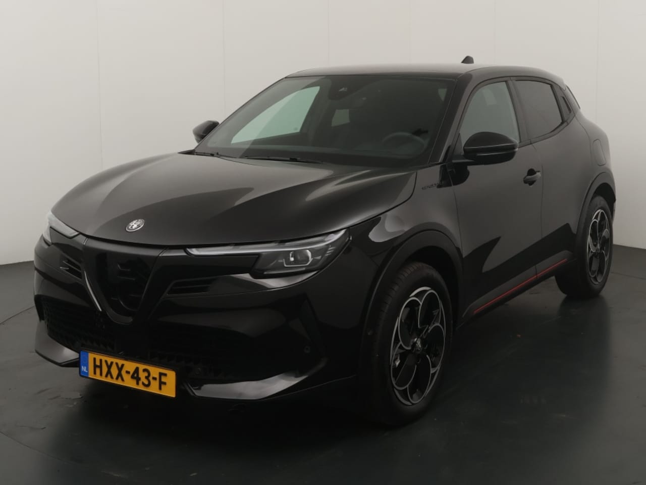 Alfa Romeo Junior - 1.2 T Hyb Ibrid Spec - AutoWereld.nl