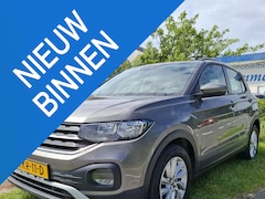 Volkswagen T-Cross - 1.0 TSI Life Navigatie - Sportvelgen - Verwarmde stoelen