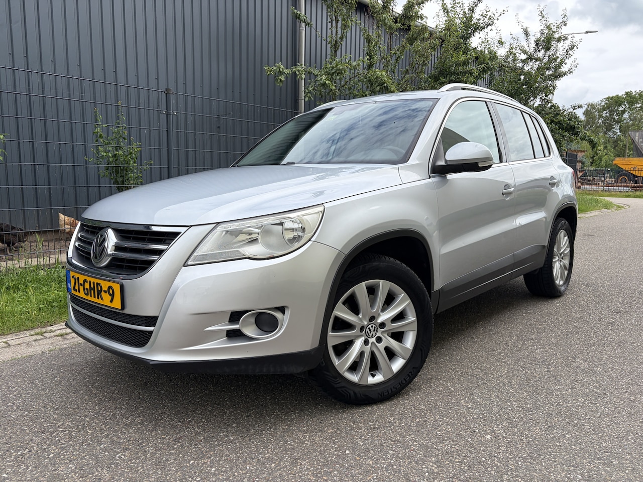 Volkswagen Tiguan - 1.4 TSI Sport&Style 4Motion / NAVI / AIRCO ECC / CRUISE / 185dkm! NAP! - AutoWereld.nl