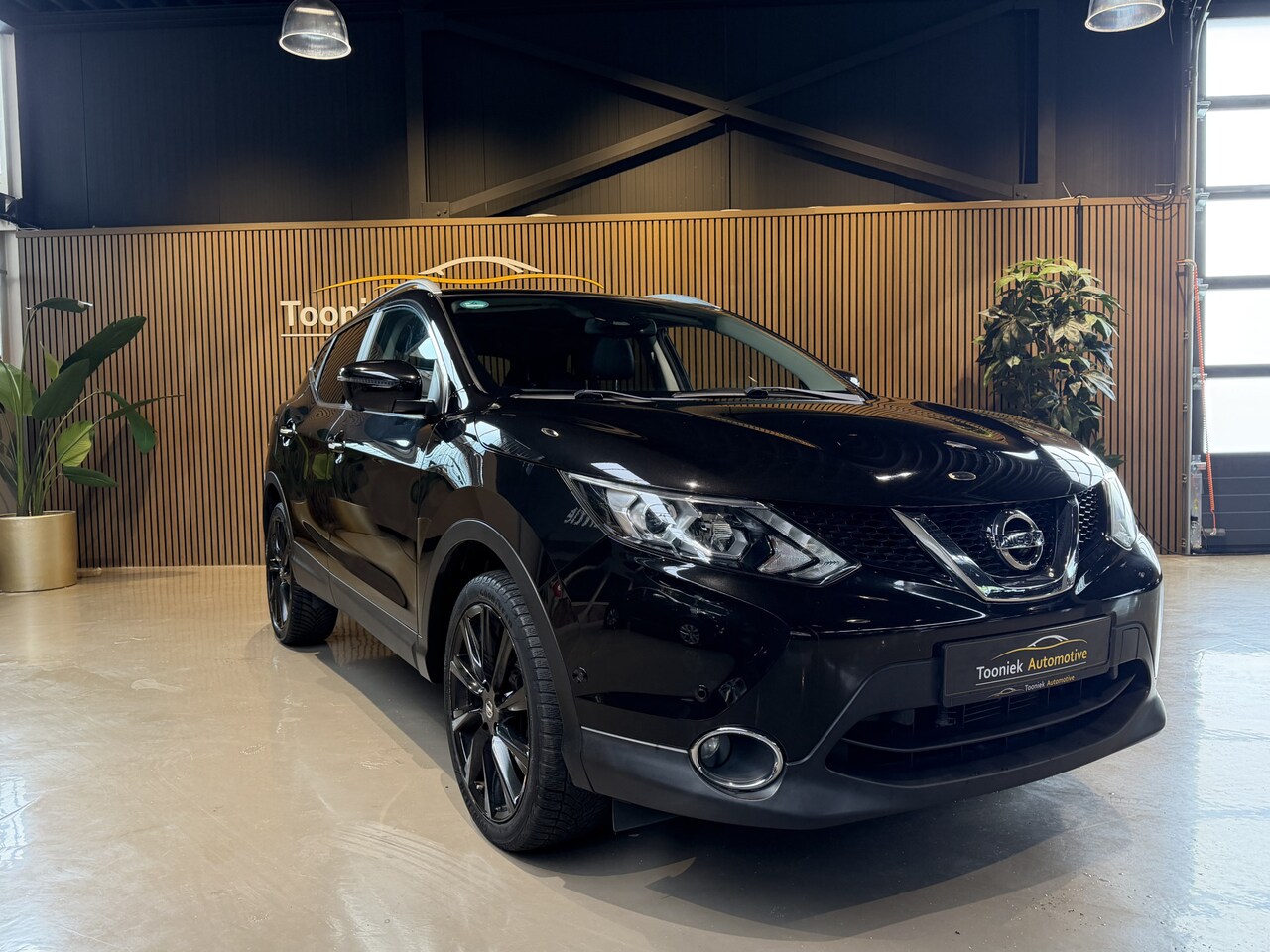 Nissan Qashqai - 1.2 Business Edition | TEKNA | 360 camera | panoramadak | - AutoWereld.nl