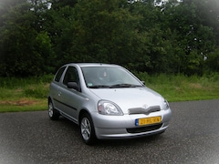 Toyota Yaris - 1.3-16V VVT-i Sol . AUTOMAAT , geen apk