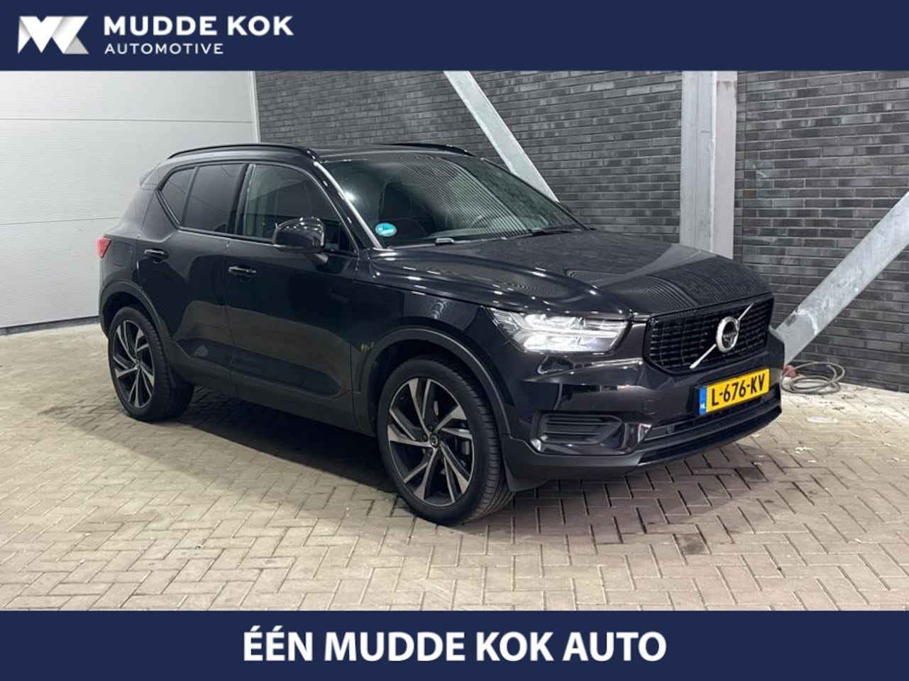 Volvo XC40 - 1.5 T2 R-Design | Harman/Kardon | 20 inch | Panoramadak | 360-camera - AutoWereld.nl