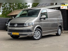 Volkswagen Transporter - 2.0 TDI L1H1 Highline Trekhaak I Leder I 3 Zits I Sidebars I Airco I Cruise I Camera I And