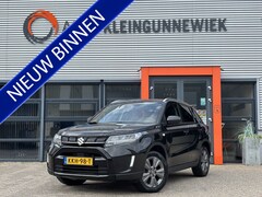 Suzuki Vitara - 1.5 Hybrid Select / Allseason Banden / Navi / Stoelverwarming / Applecarplay/AndroidAuto /