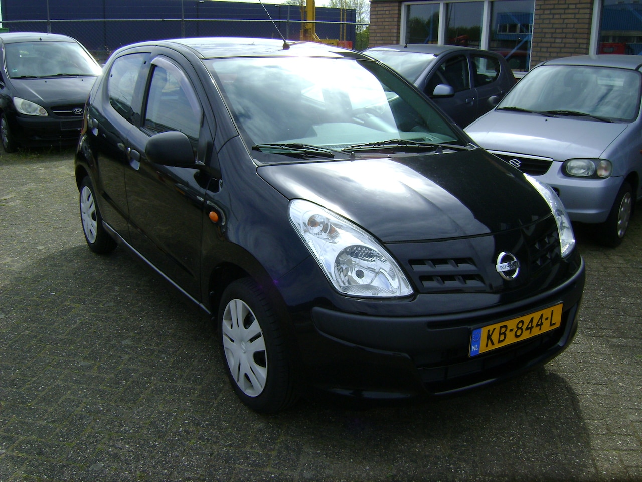 Nissan Pixo - 1.0 Visia INCLUSIEF: NIEUWE APK, AFLEVERINGSBEURT, 2 MAANDEN GARANTIE - AutoWereld.nl