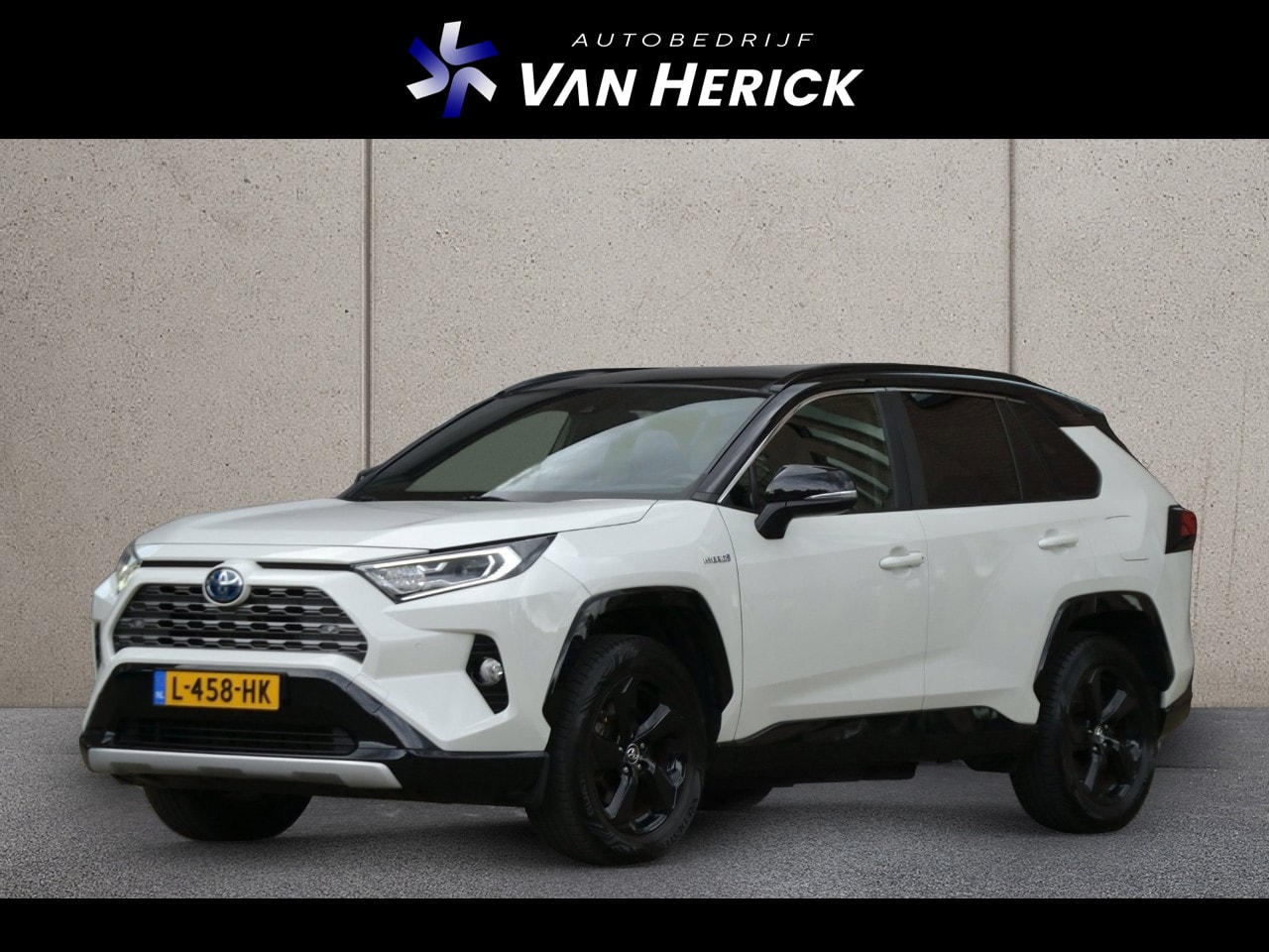 Toyota RAV4 - 2.5 Hybrid Bi-Tone | Panoramadak | Trekhaak | Achteruitrijcamera - AutoWereld.nl