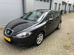 SEAT Leon - 2.0 FSI Reference AIRCO APK T/M 02-2027