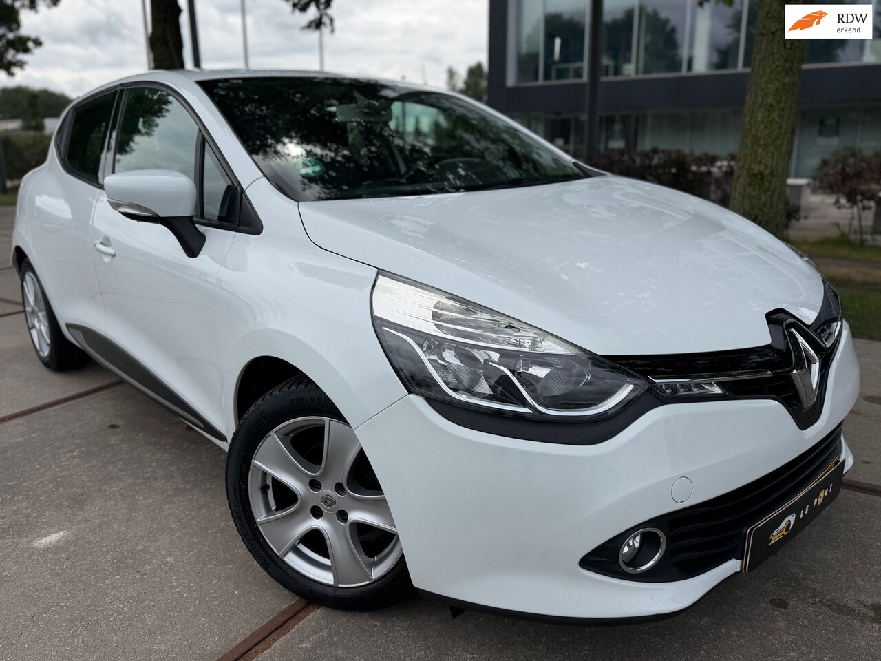 Renault Clio - | 0.9 | TCe | 2014 | 5DRS | KEYLESS | CRUISE | AC - AutoWereld.nl