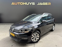 Volkswagen Touran - 1.5 TSI Comfortline Business 7p Carplay Massage Stoelverwarming Camera