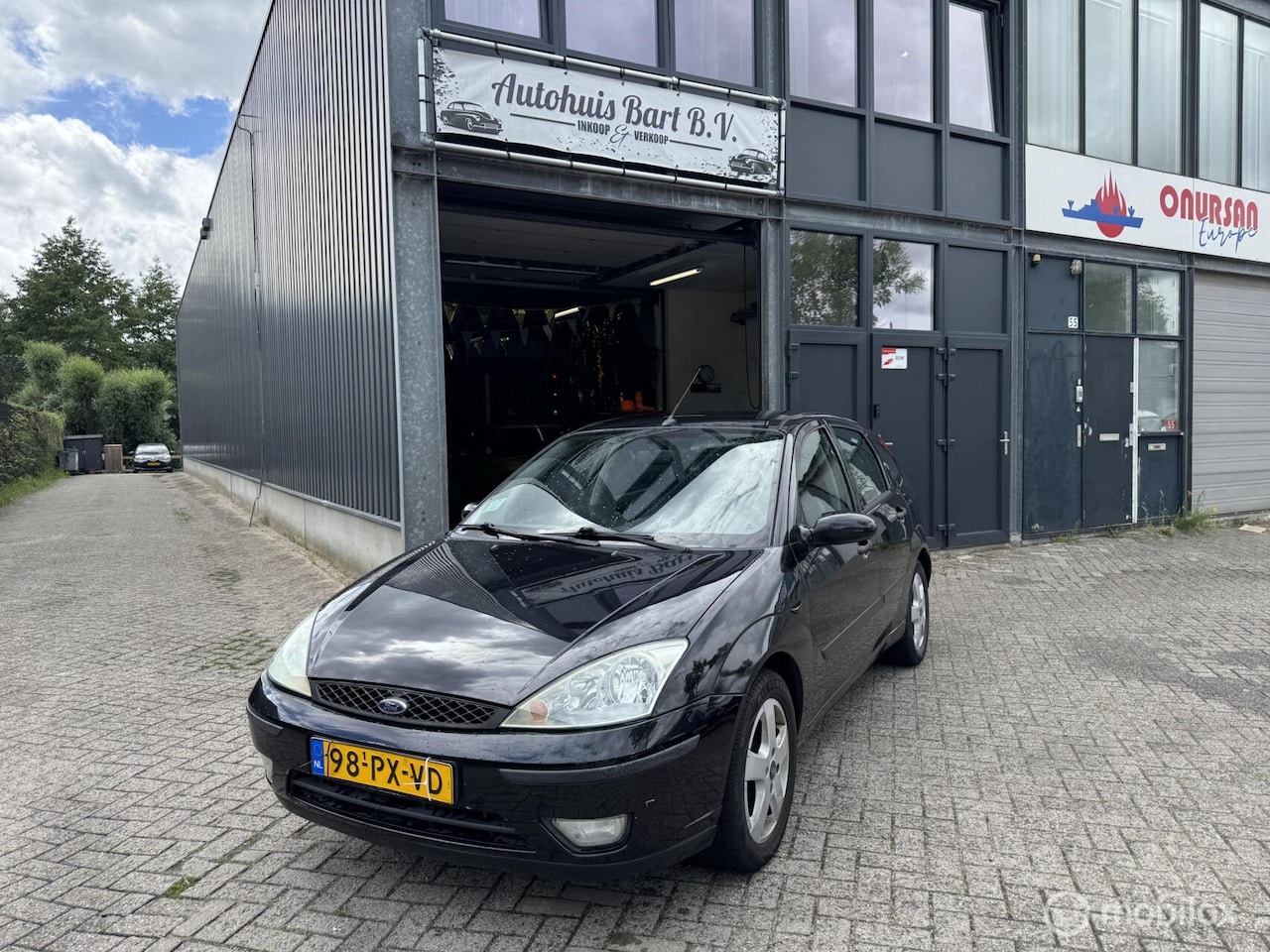 Ford Focus - 1.6-16V Ambiente Leder! Airco! Nieuwe APK! NAP Logisch! - AutoWereld.nl