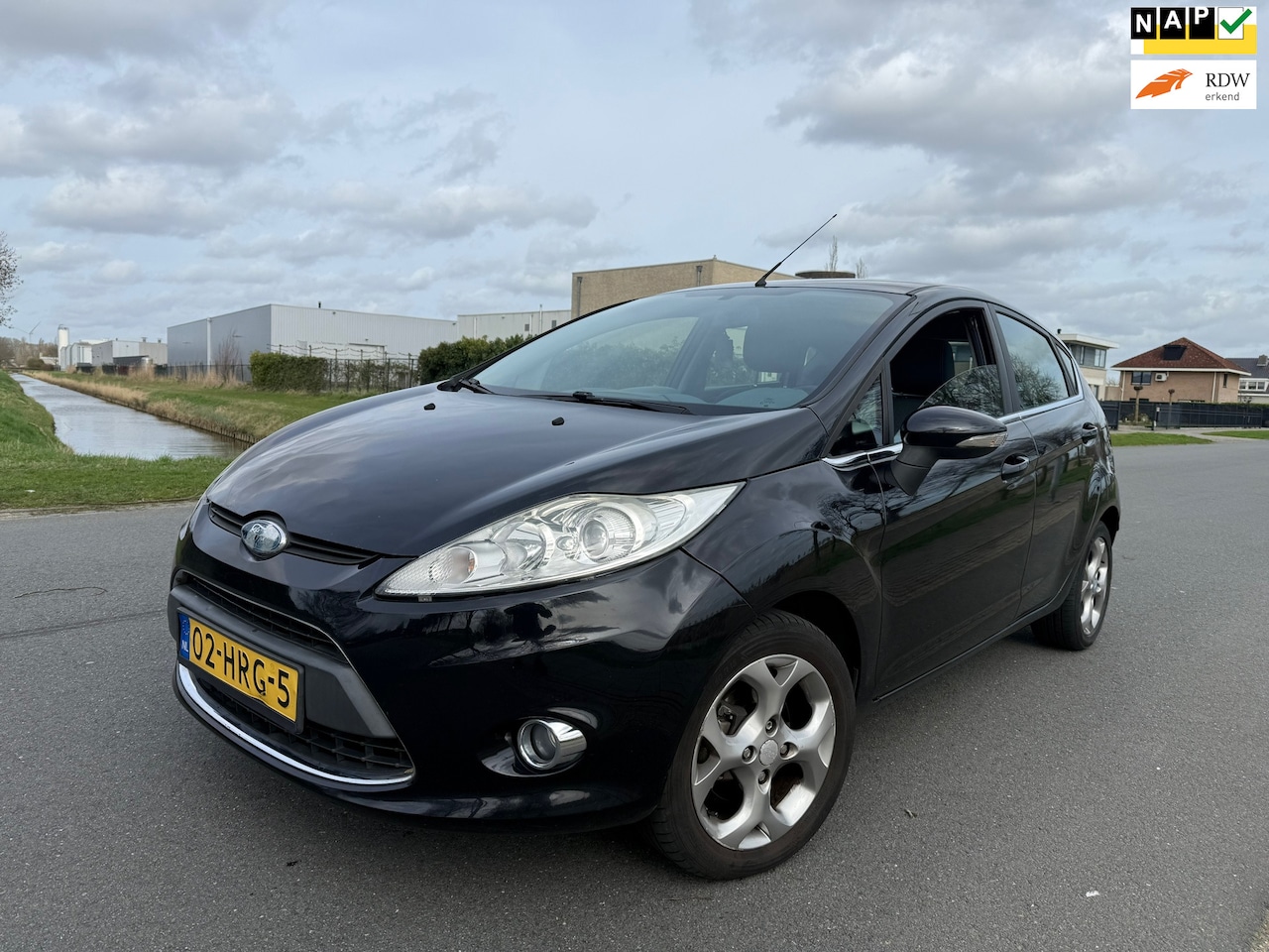 Ford Fiesta - 1.25 Titanium NAP/APK 3-2027/AIRCO VELGEN - AutoWereld.nl